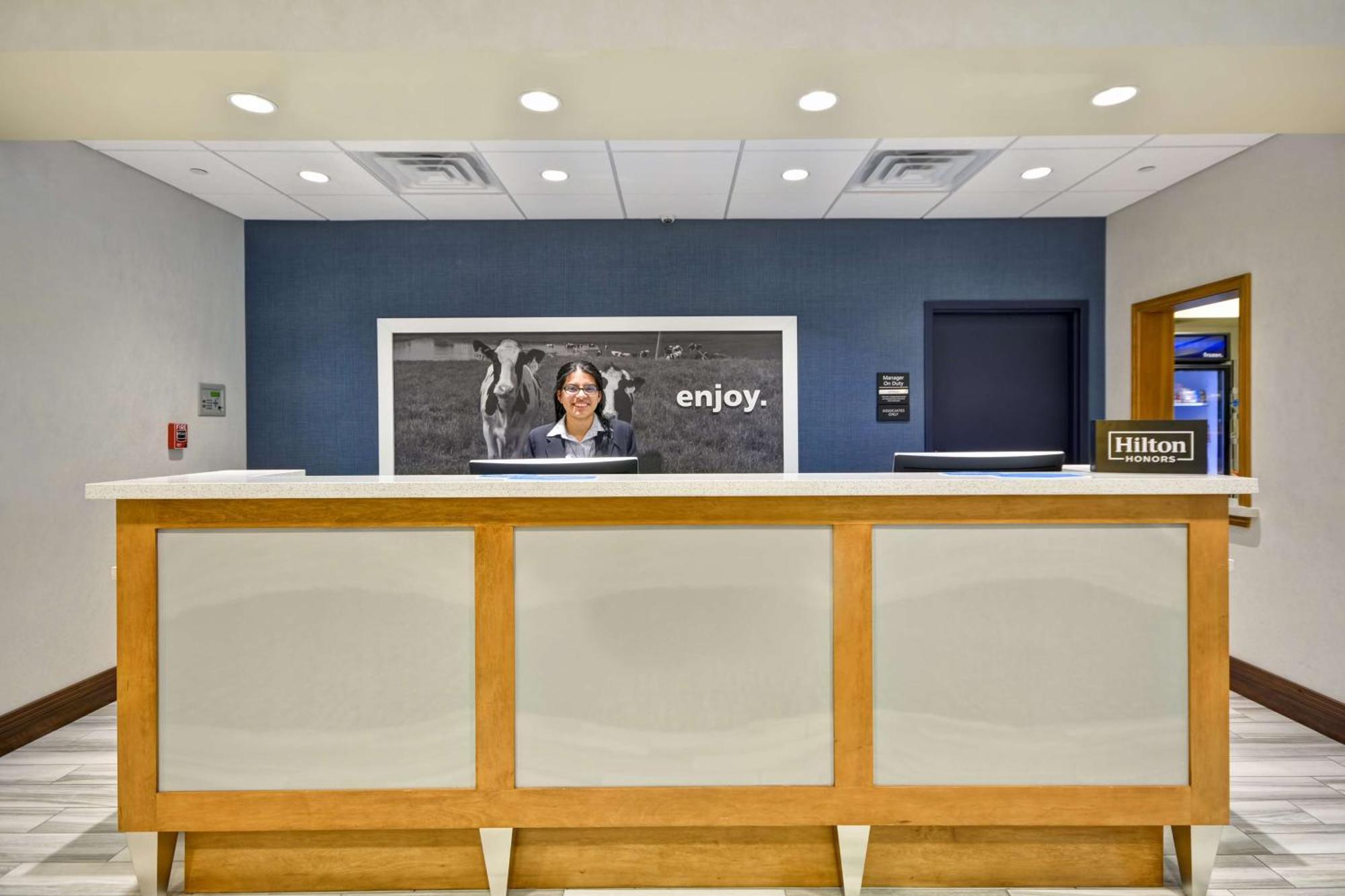 Hampton Inn & Suites Dallas/Plano-East Bagian luar foto